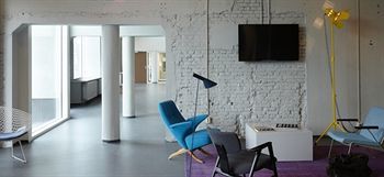 The Student West Hotel